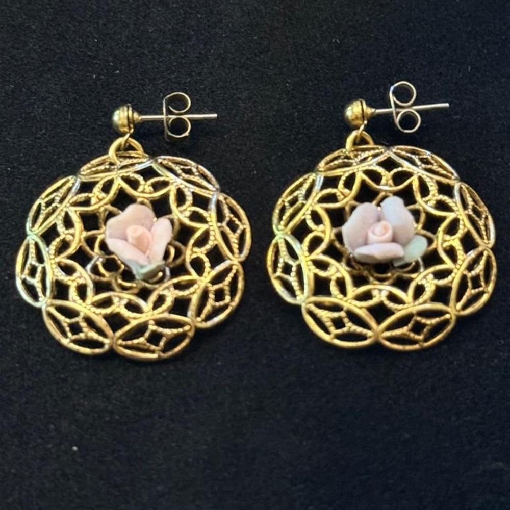 Vintage Gold filigree drop earrings with Lavender & Pink Flower Centerpiece